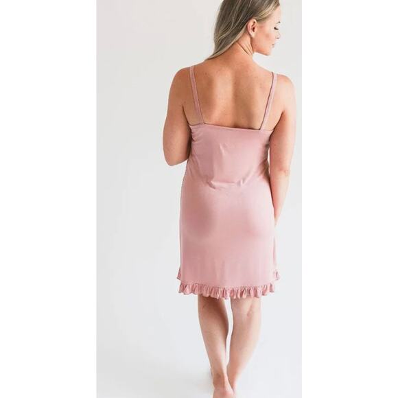 Posh Peanut Women’s pink nightgown - Picture 1 of 4